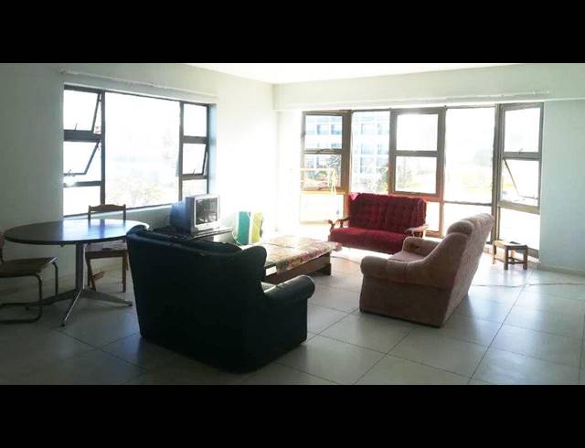3 BEDROOM APARTMENT RENTED IN HUMEWOOD